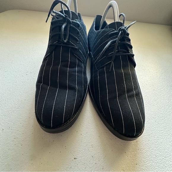 Ralph Lauren womensLaurenMaryna11Oxford shoesin black withwhitepinstripes - Picture 3 of 9